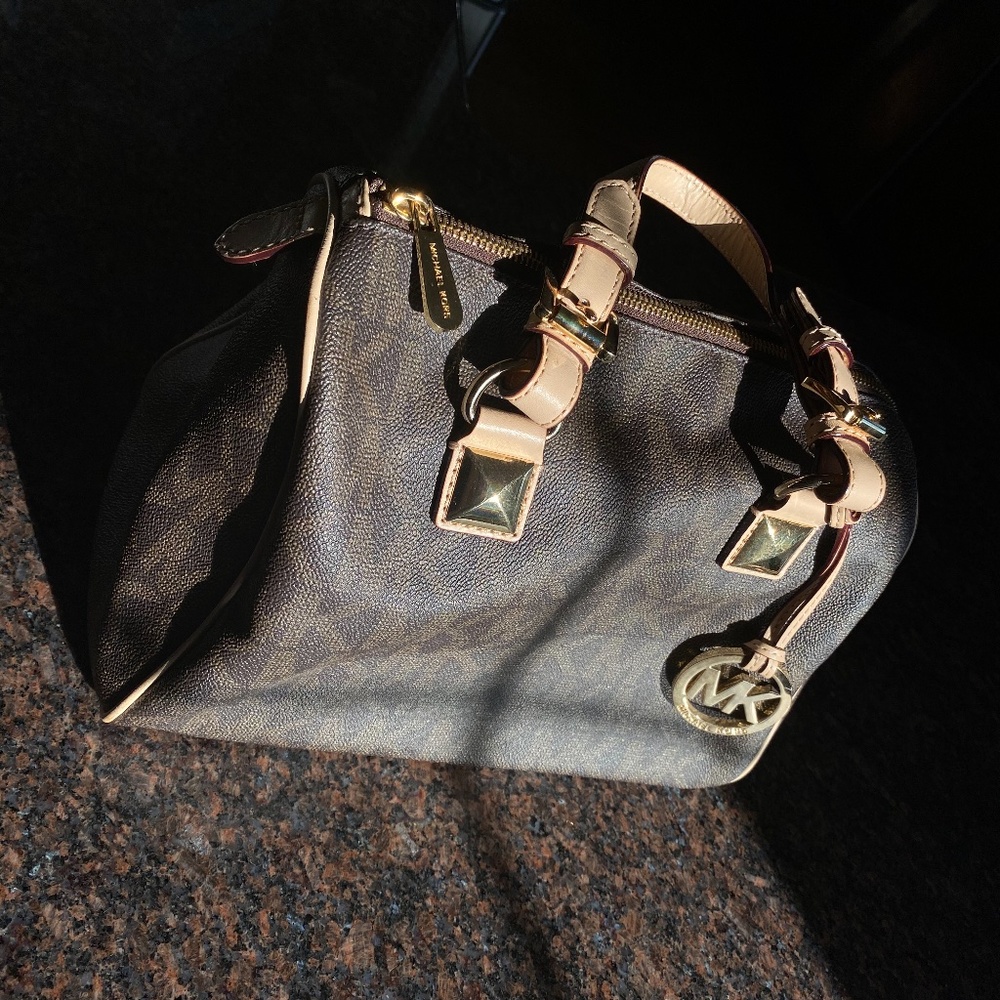MICHEAL KORS MONOGRAM LOGO GRAYSON SATCHEL BAG